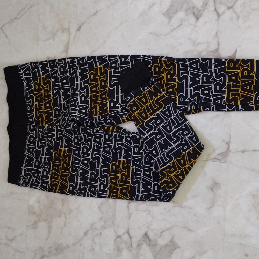 Amazon Essentials Star Wars Pajama Set, Shirt And… - image 7